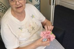 The-residents-helped-make-flowers-for-the-spring-garland