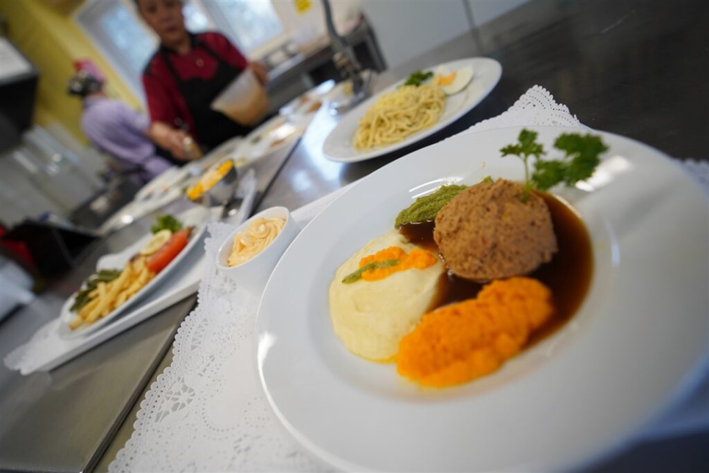 Nutritious Meal at Downsvale Nursing Home